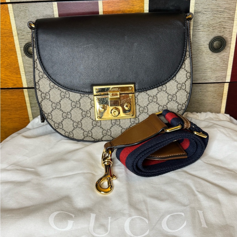 Gucci padlock saddle shoulder bag